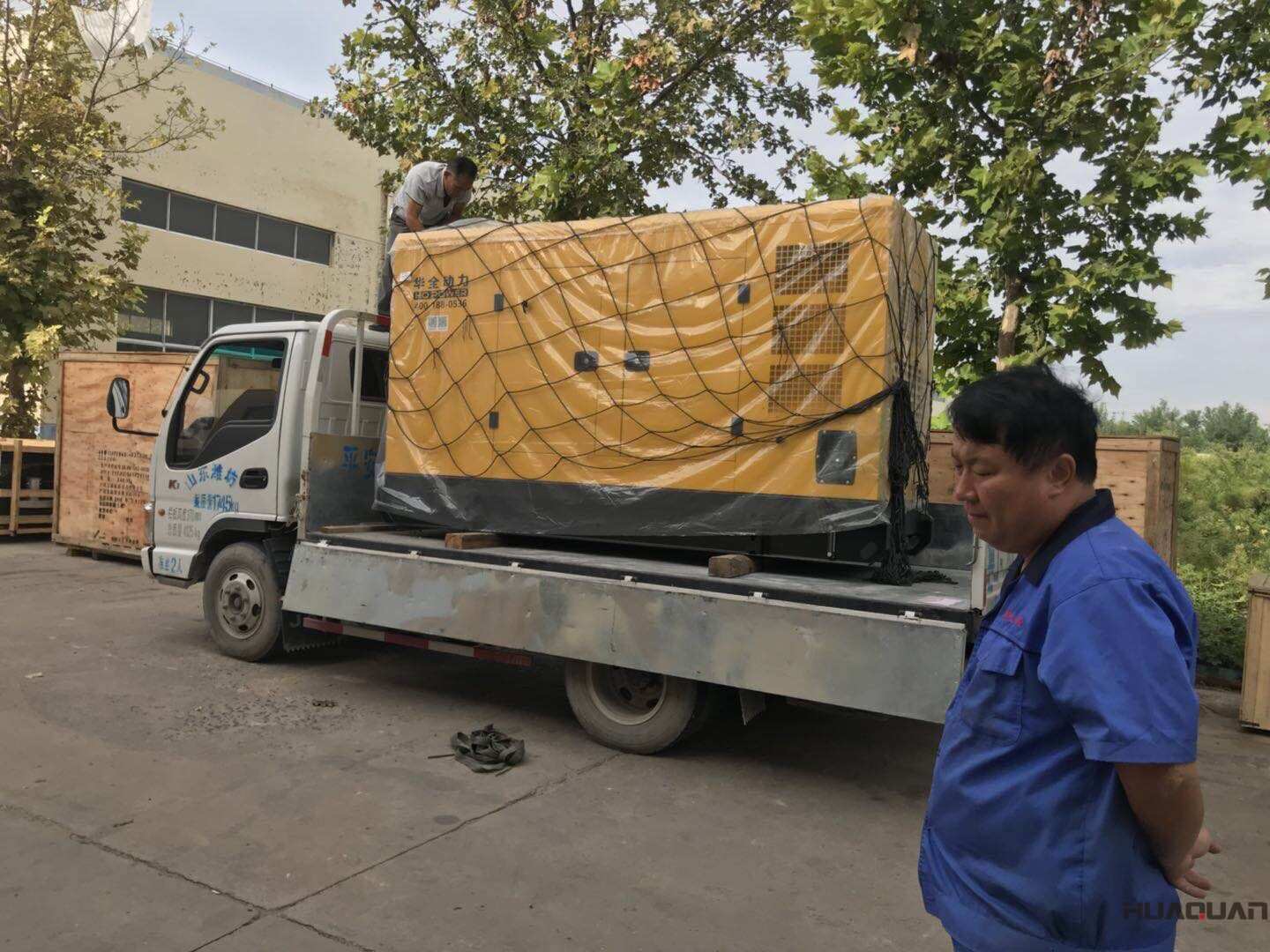 一臺350kw靜音箱型柴油發(fā)電機(jī)組于9月4日發(fā)往河北