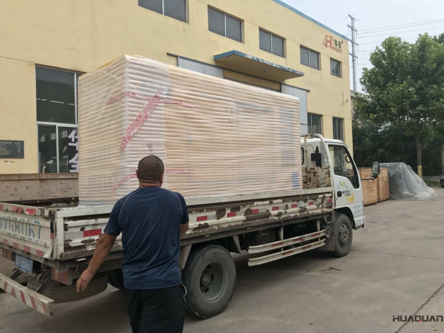 發貨了！9月14日一臺350kw靜音箱型柴油發電機組已發往陜西